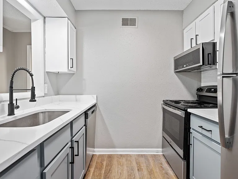 The Kenzie Apartment Homes — Photo 48