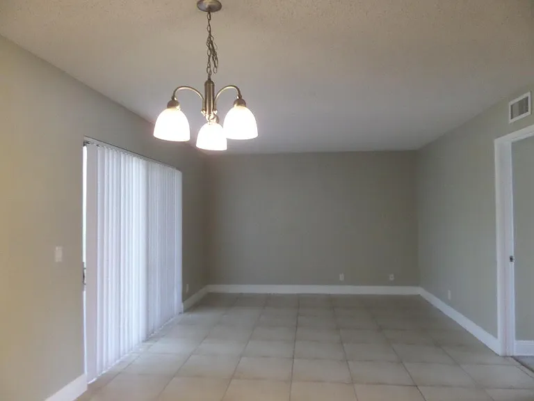1440 Windorah Way #D — Photo 2