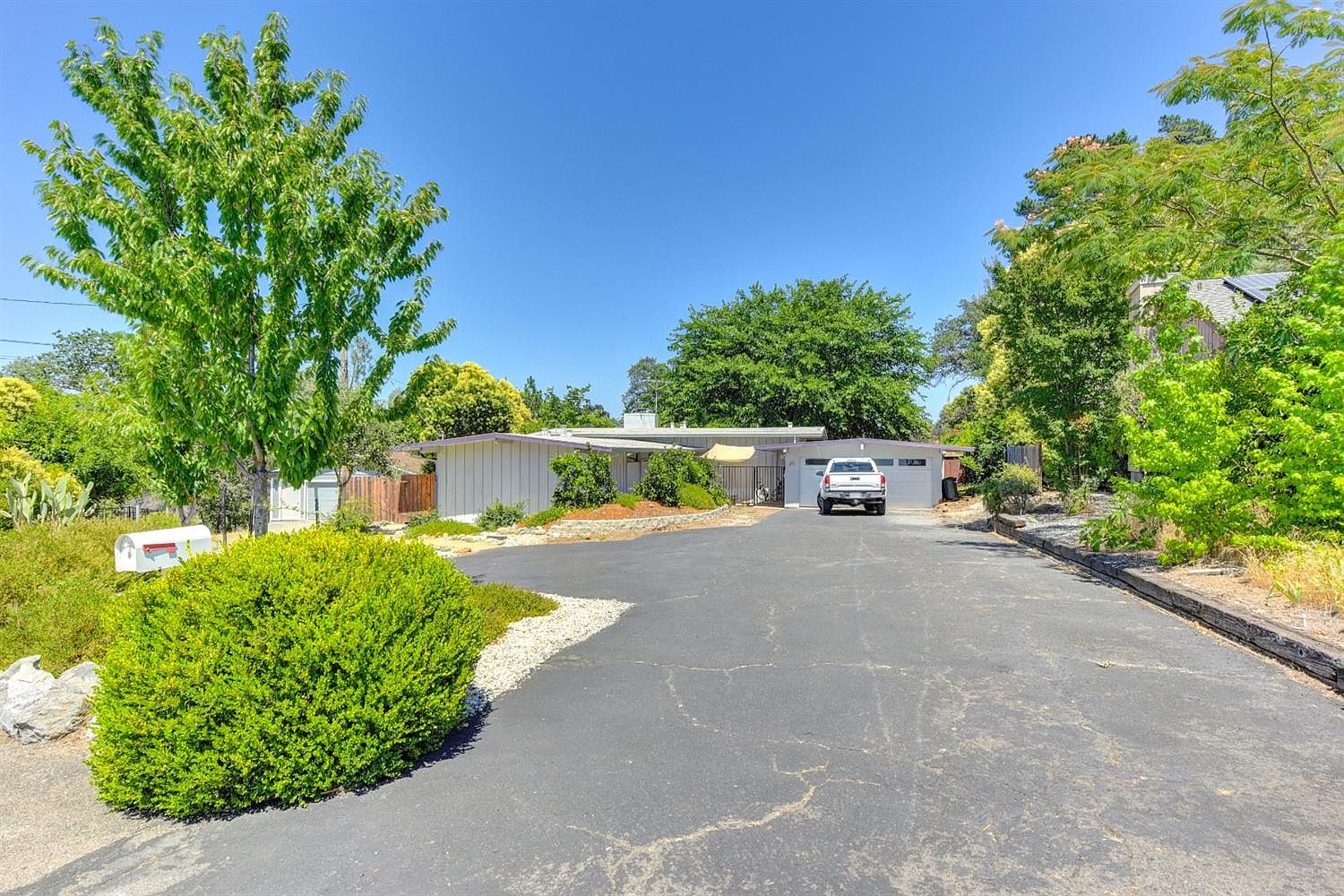 211 N McDaniel Dr, Auburn, CA 95603 Zillow