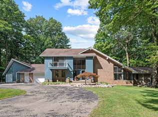 5780 Rochester Rd, Dryden, MI 48428