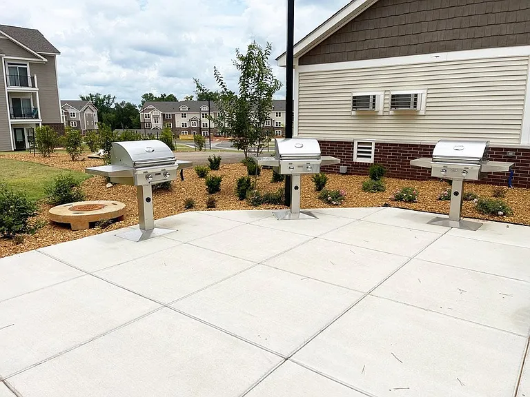 The Grove Apartment Homes — Photo 52