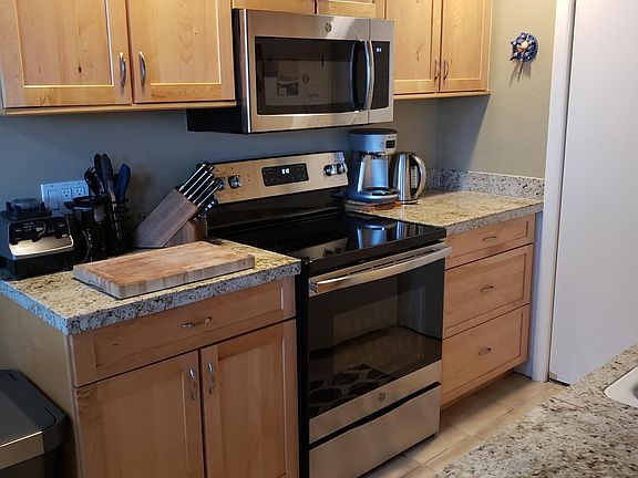 4th image of 2810 E Colorado Ave