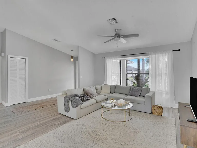 13834 Geranium Pl — Photo 1