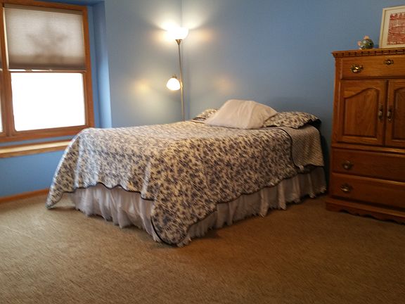 5th image of 398 Halifax Ln