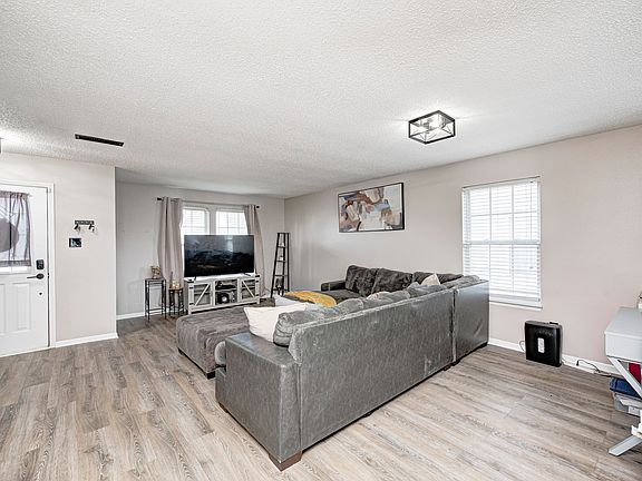 5th image of 6545 Newstead Dr