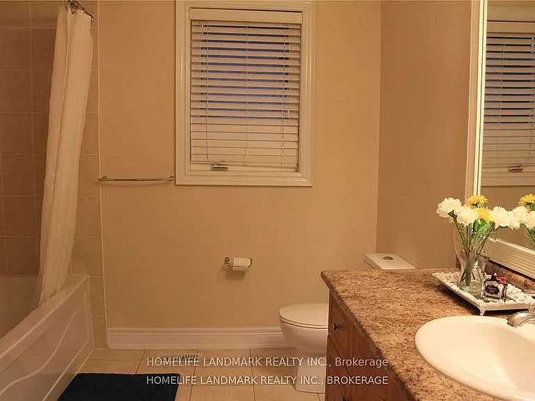 2245 Carm Dr — Photo 9