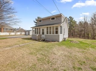 75 Pleasant St, Grafton, MA 01519