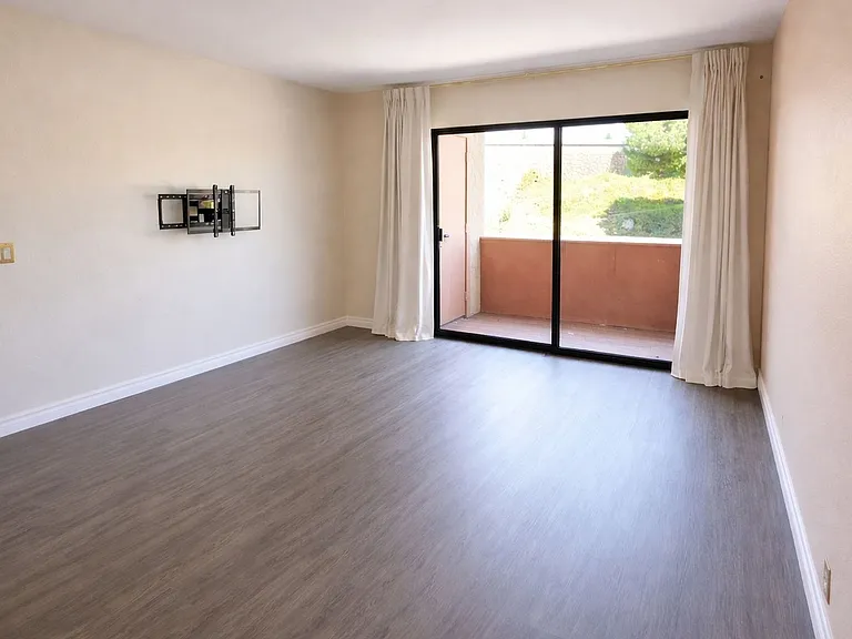 2920 Briarwood Rd #H7 — Photo 1