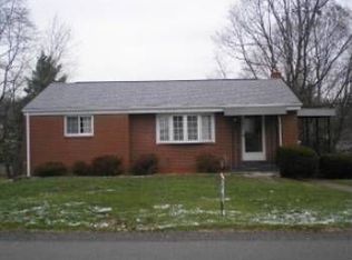 140 Peters Dr, Glenshaw, PA