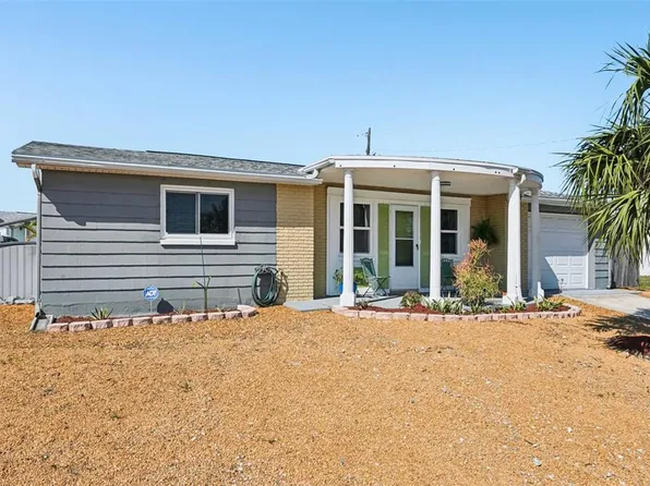 4201 Beacon Square Dr, Holiday, FL 34691