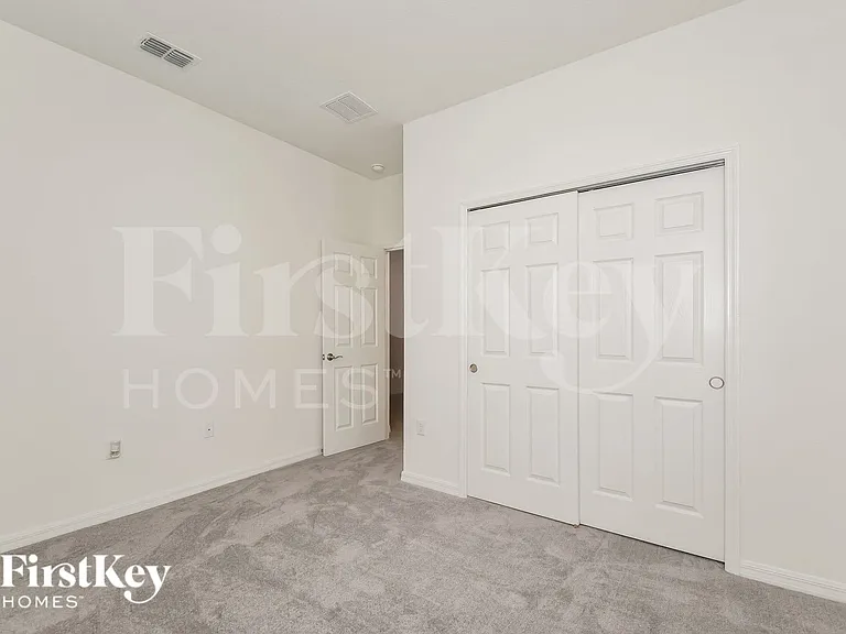 327 Corbel Ln — Photo 13