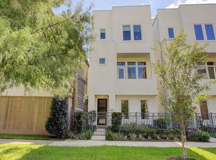 132 Pierce St, Houston, TX 77002