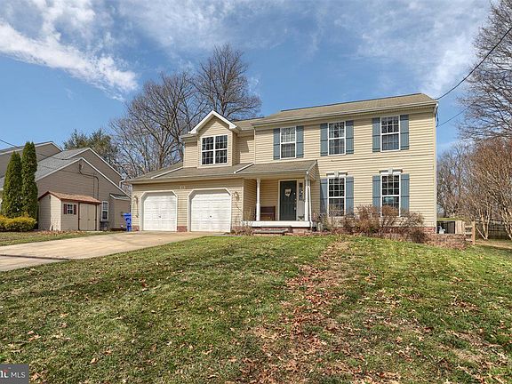 3rd image of 616 Eastpoint Dr