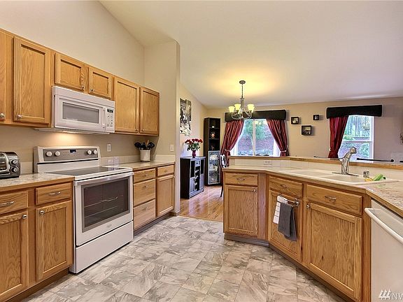 5th image of 8927 Rockcress Dr SE