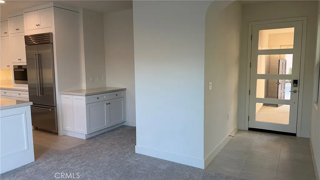 3 bed, 2.5 bath, 1493 sqft, $5,000 — Photo 4