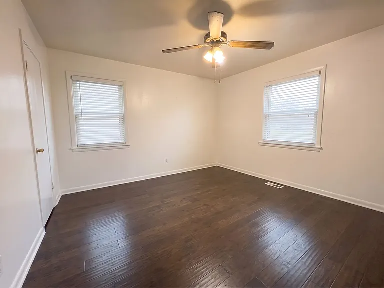 3103 Rainier Dr — Photo 6