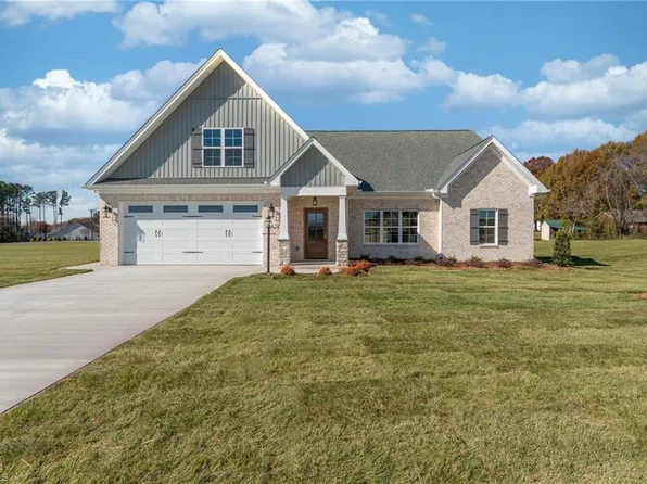 265 Sandpiper Dr, Lexington, NC 27295