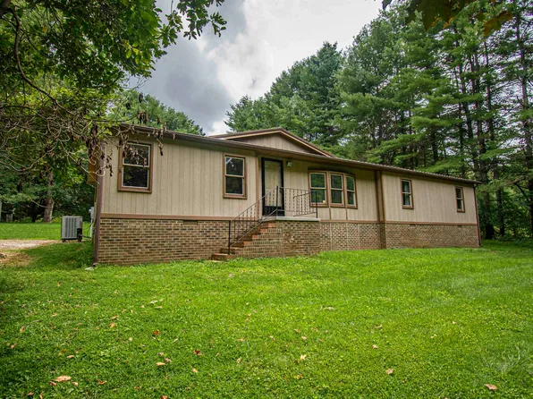 769 Turnip Patch Rd SW, Meadows Of Dan, VA 24120