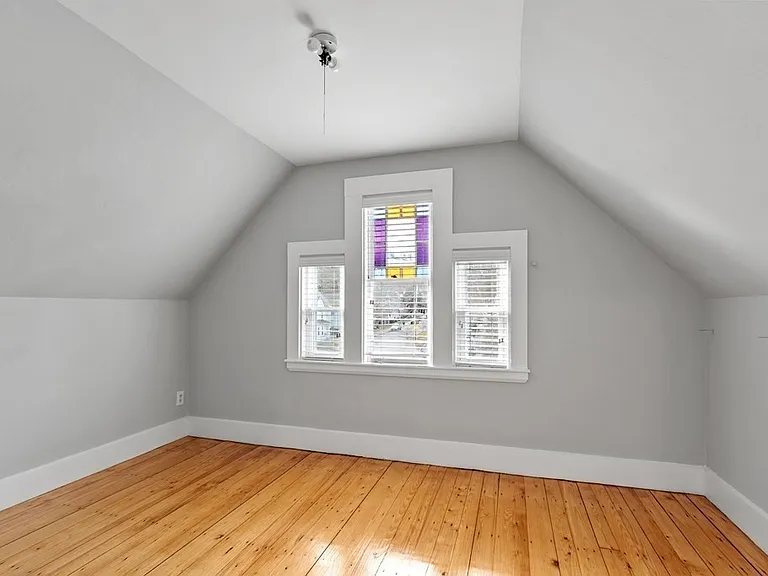 270 Poplar St — Photo 22