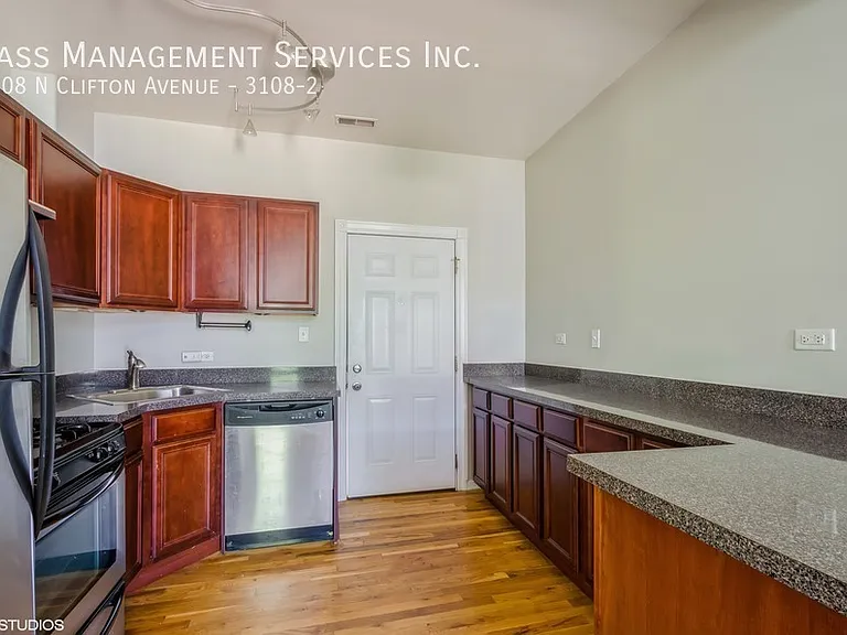 3108 N Clifton Ave #2 — Photo 3