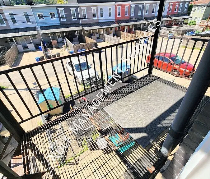 5231 Butler St #2 — Photo 8
