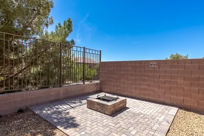 2553 Chateau Clermont St — Photo 38