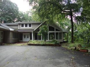 43 Buck Hill Rd, Ridgefield, CT 06877