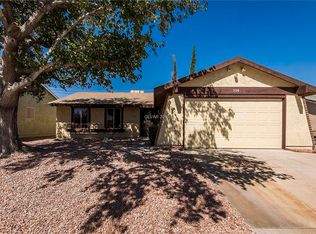 324 Greenfield Ln, Las Vegas, NV 89107