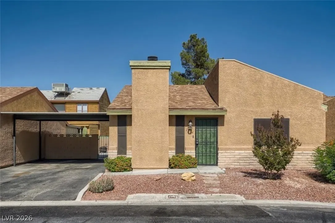 2 bed, 2.0 bath, 940 sqft, $1,700 — Photo 3