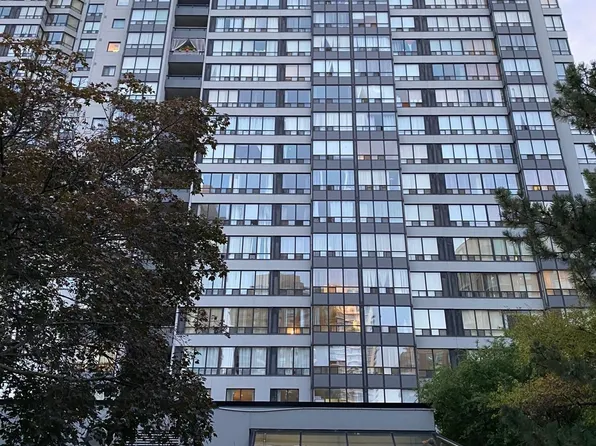 7 Bishop Ave #1604, Toronto, ON M2M 4J4