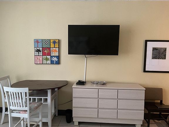 4th image of 611 Destiny Dr #614