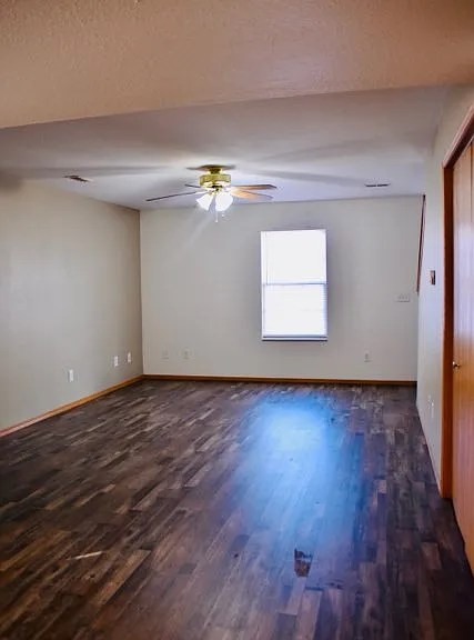 1425 W Frosty Dr #4 — Photo 11