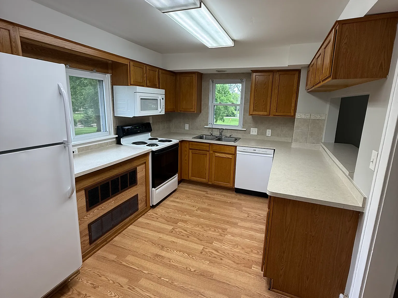 1201 Porter Rd — Photo 4