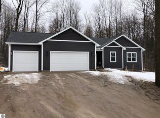 197 Rosebud Ct, Traverse City, MI 49696