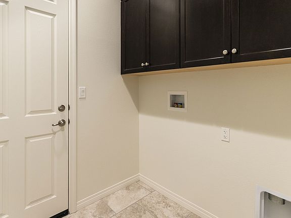 Convenient laundry room