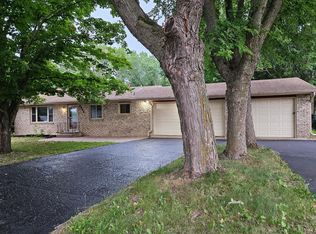 2953 Center Rd SW, Prior Lake, MN 55372