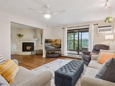 5643 Green Circle Dr APT 312, Minnetonka, MN, 55343