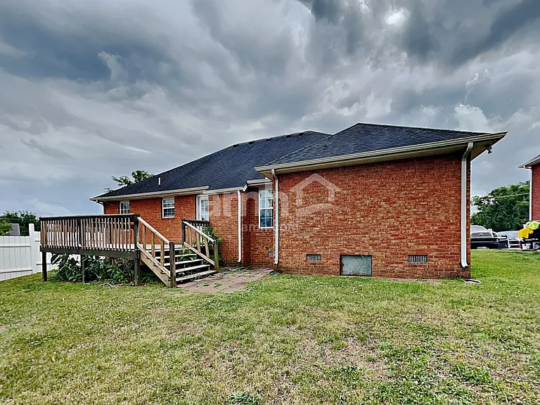 643 Glenties Dr — Photo 21