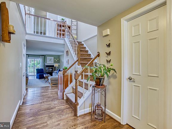 5th image of 3866 Waythorn Pl