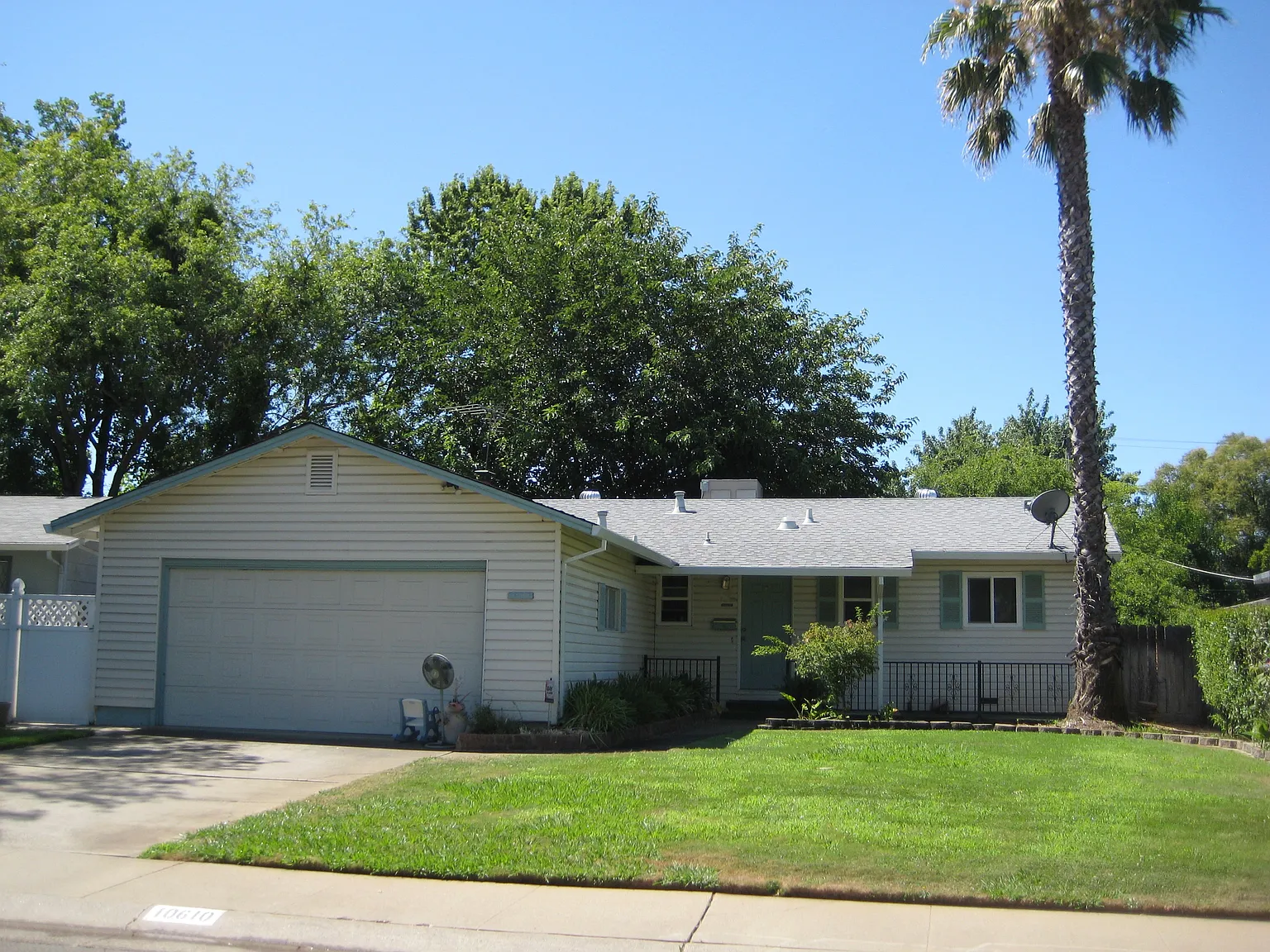 10610 Beclan Dr photo 1