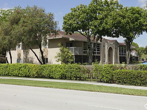 2nd image of 4720 NW 102nd Ave #105-2
