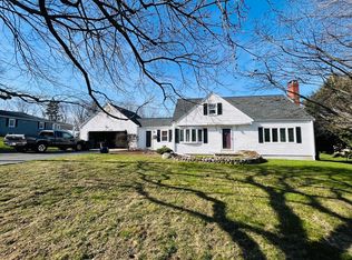 6 Whitfield Rd, Danvers, MA 01923