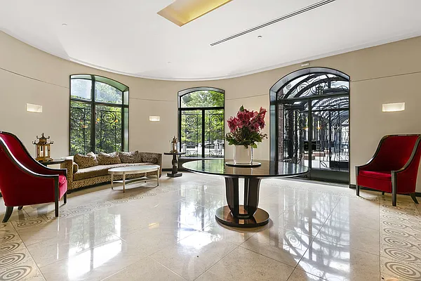 Sold by Compass | media 15