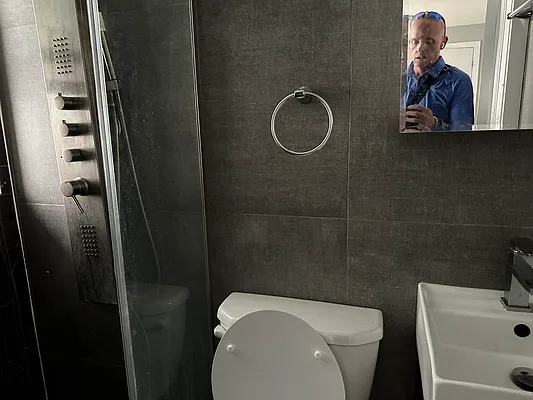 Rented by Premier One Realty LLC | media 6