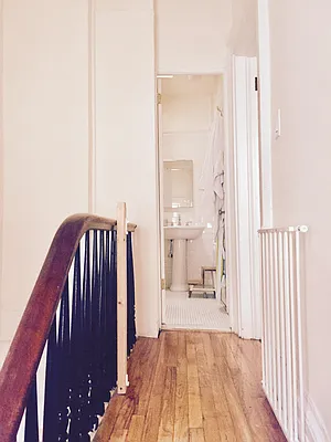 Rented by M.Woods & Associates | media 5