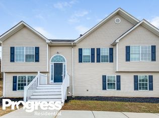 1132 Pickets Ridge Dr, Locust Grove, GA 30248