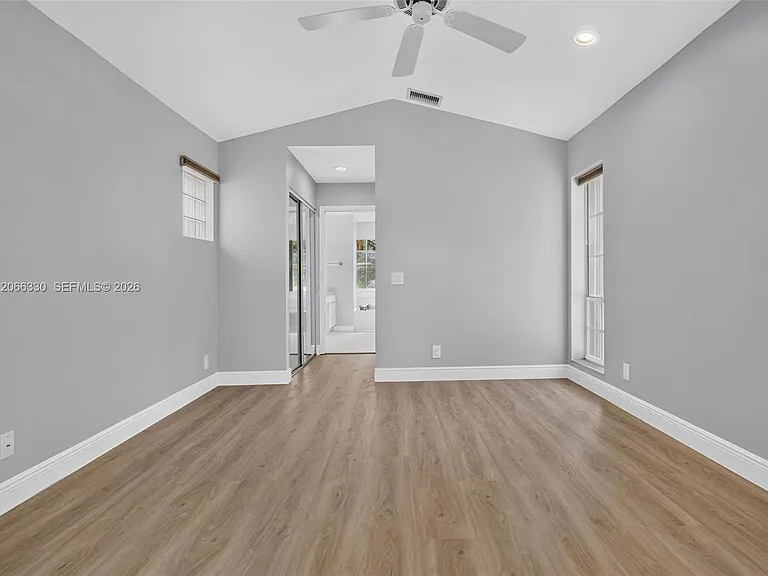 1520 Seabay Rd — Photo 55
