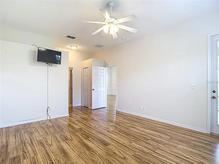 12200 Putter Green Ct — Photo 8