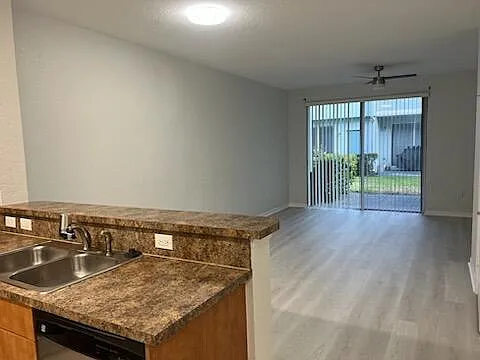 1951 Gardenia Ct — Photo 3