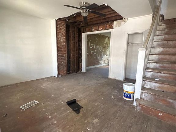 2nd image of 2520 S Hobson St